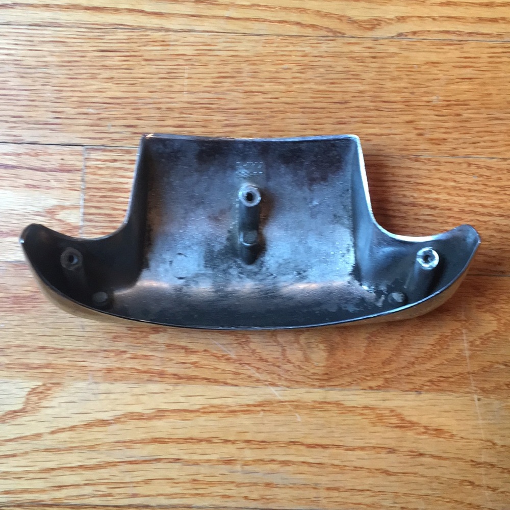 Front Fender Trim - Picture 5 of 8